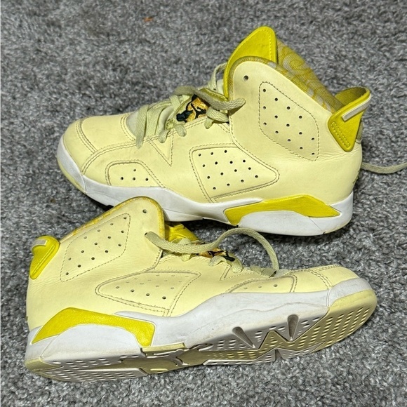 Jordan Other - Nike Air Jordan 6 VI Retro PS Citron Dynamic Yellow 543389-800 Youth Size 2